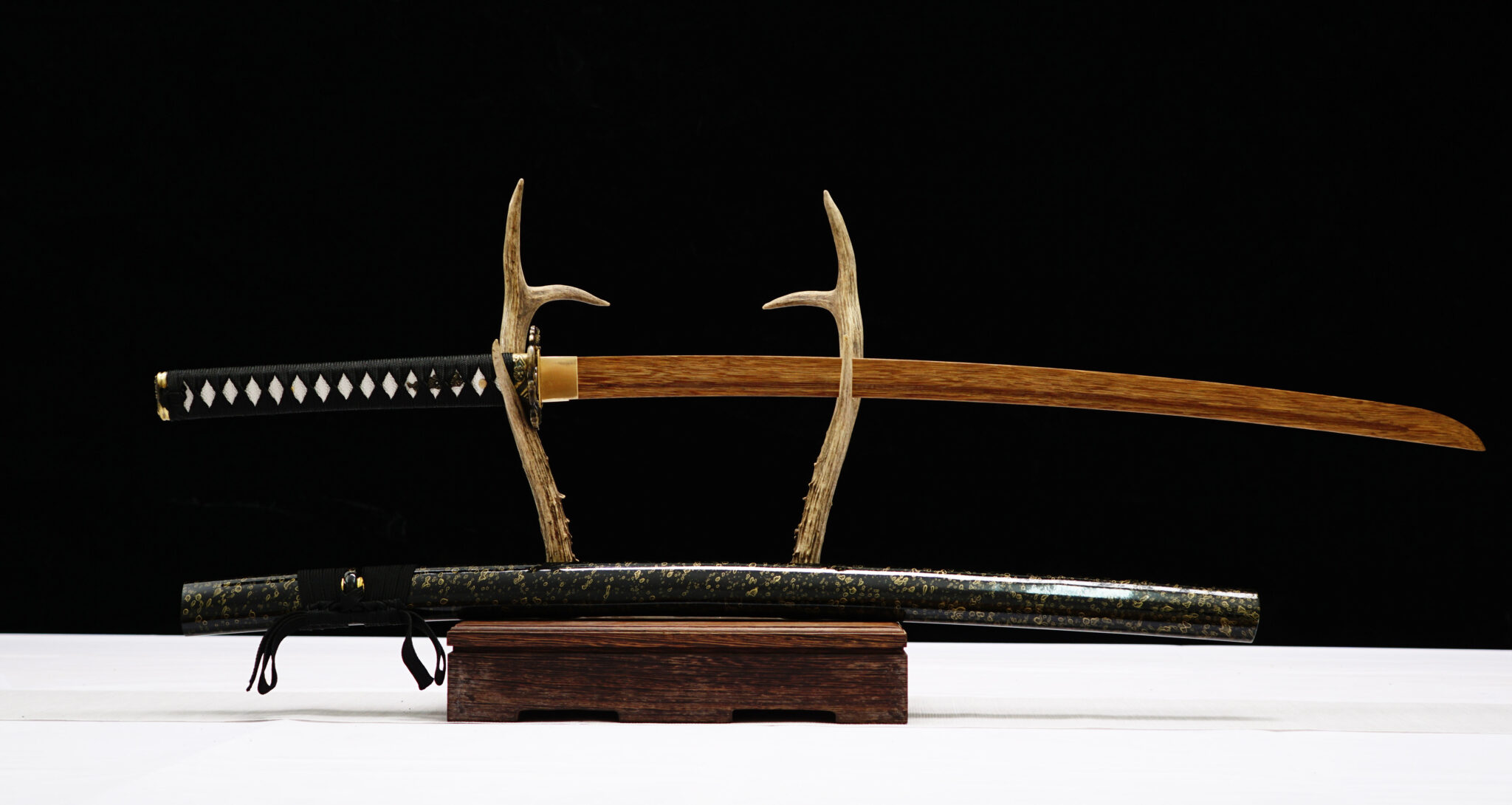 Inosuke Sword : Demon Slayer Swords of Anime - Top Katana