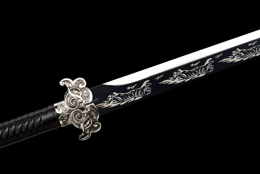 silver tiger high manganese steel fantasy sword with black engraved blade silver fittings 08