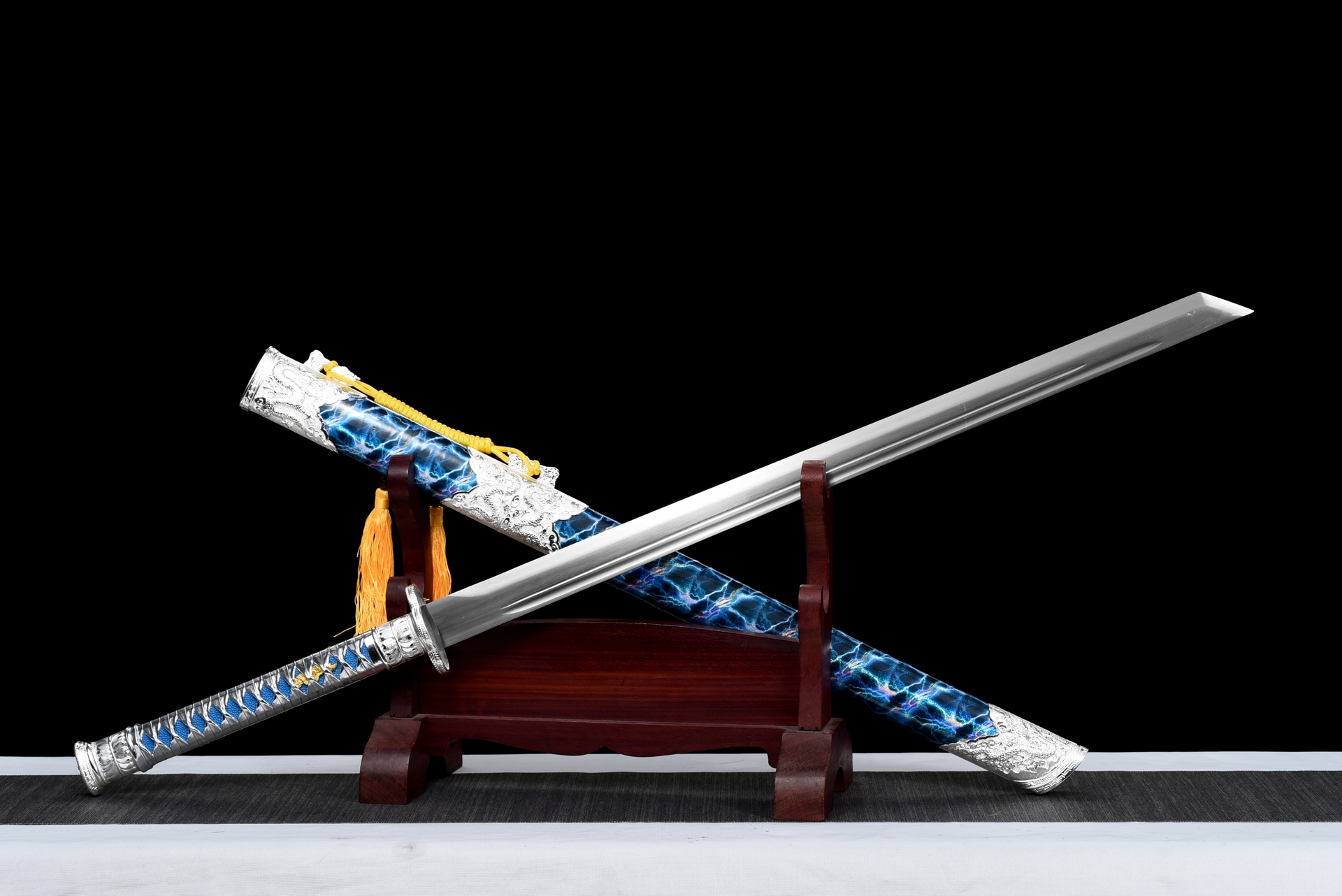 meteor lightning high manganese steel tang dao blue scabbard dragon fittings 01
